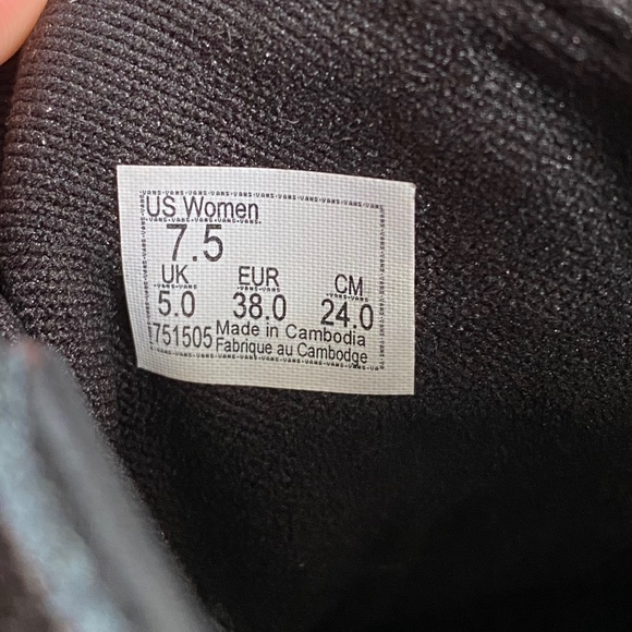 Vans Classic Old Skool Black and white Skate Shoe size US women's 7.5 - Picture 9 of 9